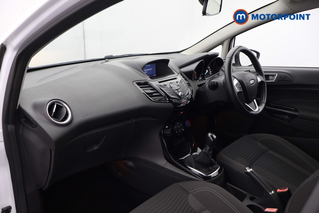 Ford Fiesta Zetec Manual Diesel Hatchback - Stock Number (1588845) - 21st supplementary image