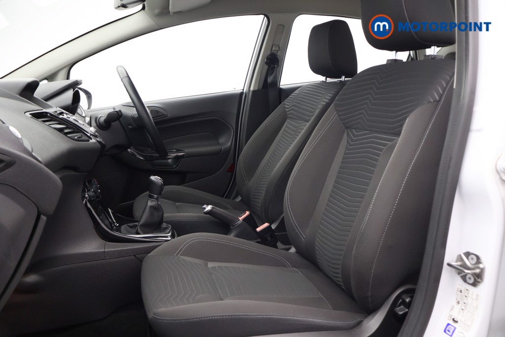 Ford Fiesta Zetec Manual Diesel Hatchback - Stock Number (1588845) - 22nd supplementary image