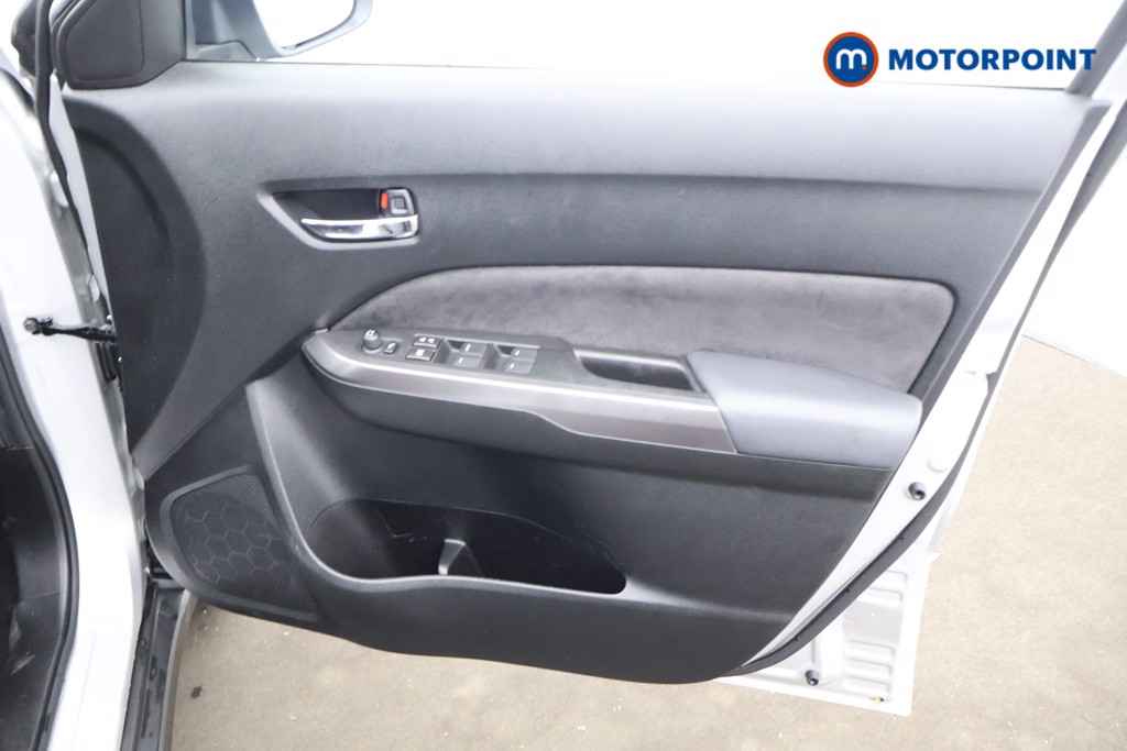 Suzuki Vitara SZ5 Manual Petrol SUV - Stock Number (1591378) - 9th supplementary image