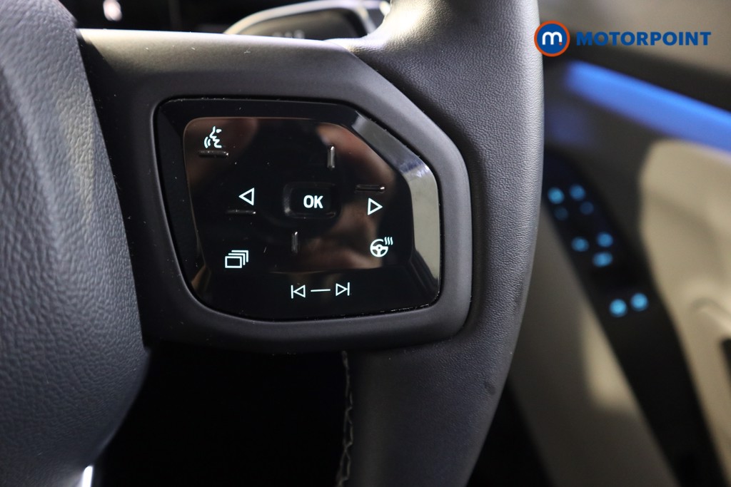 Ford Explorer Premium Automatic Electric SUV - Stock Number (1591414) - 4th supplementary image