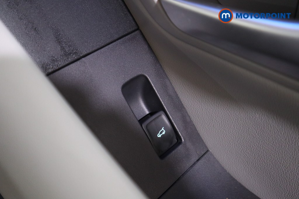 Ford Explorer Premium Automatic Electric SUV - Stock Number (1591414) - 12th supplementary image