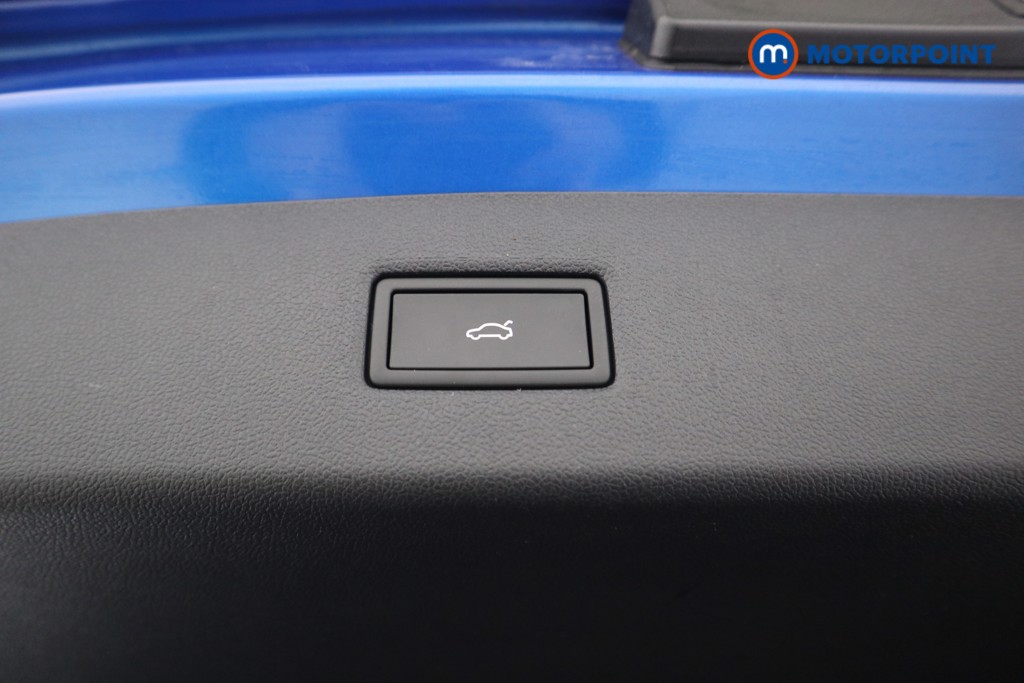 Ford Explorer Premium Automatic Electric SUV - Stock Number (1591414) - 20th supplementary image