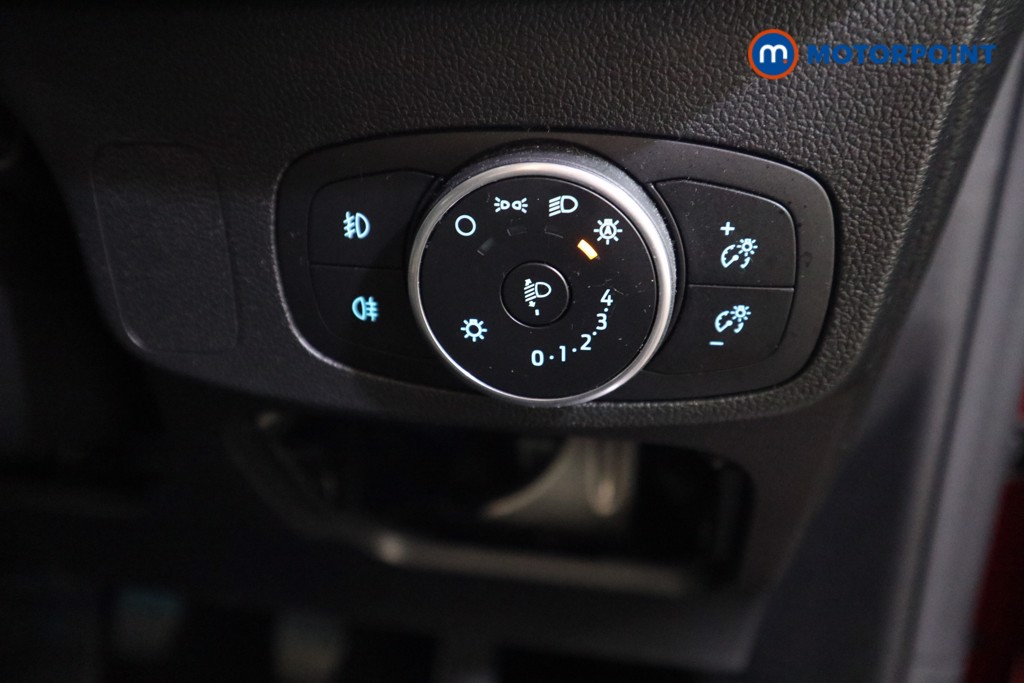 Ford Focus Titanium Manual Petrol Hatchback - Stock Number (1591985) - 12th supplementary image