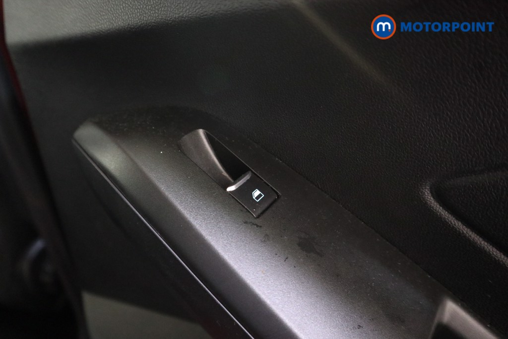 Ford Focus Titanium Manual Petrol Hatchback - Stock Number (1591985) - 18th supplementary image