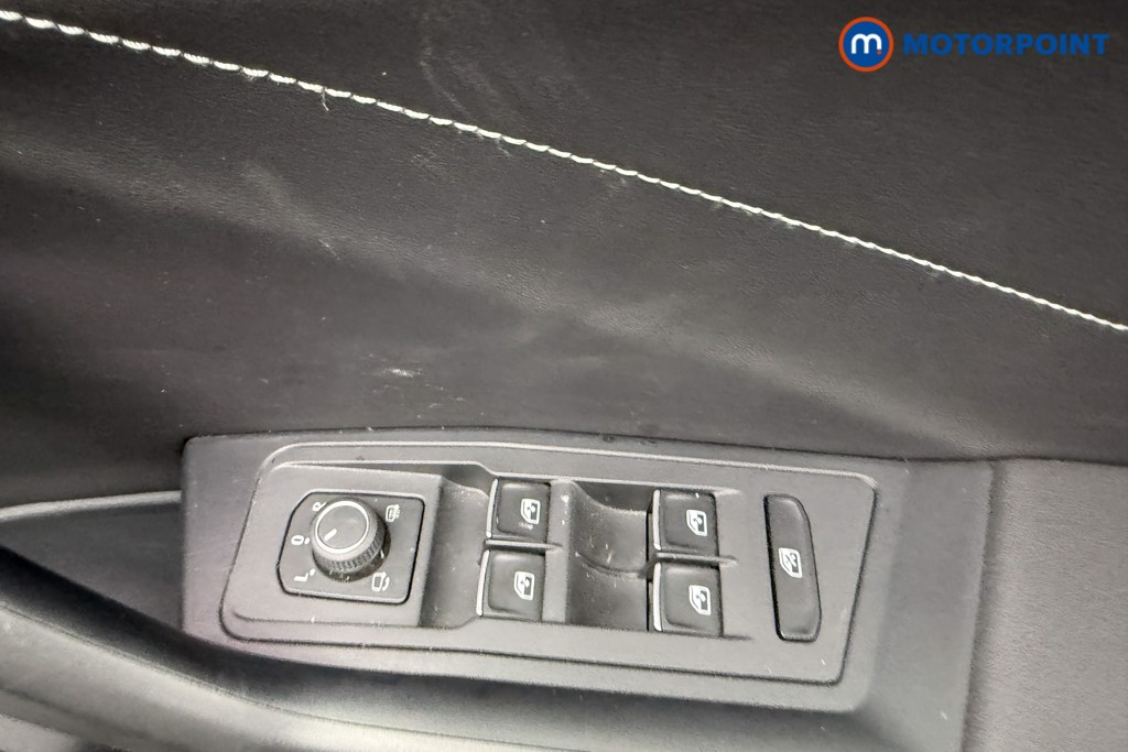 Volkswagen T-Roc R-Line Manual Diesel SUV - Stock Number (1592062) - 10th supplementary image