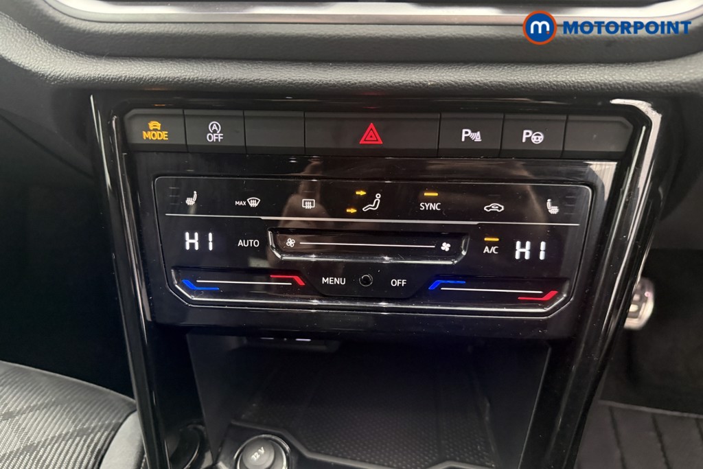 Volkswagen T-Roc R-Line Manual Diesel SUV - Stock Number (1592062) - 17th supplementary image