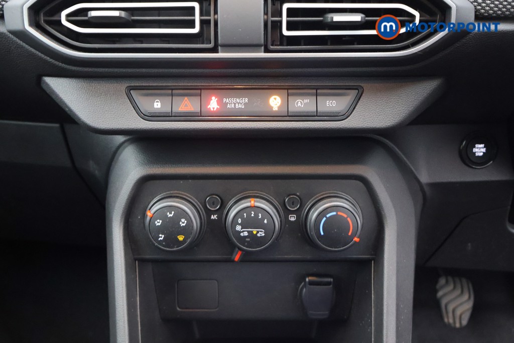 Dacia Sandero Expression Manual Petrol Hatchback - Stock Number (1592201) - 6th supplementary image