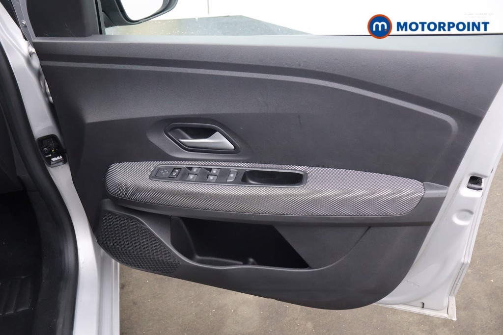 Dacia Sandero Expression Manual Petrol Hatchback - Stock Number (1592201) - 10th supplementary image