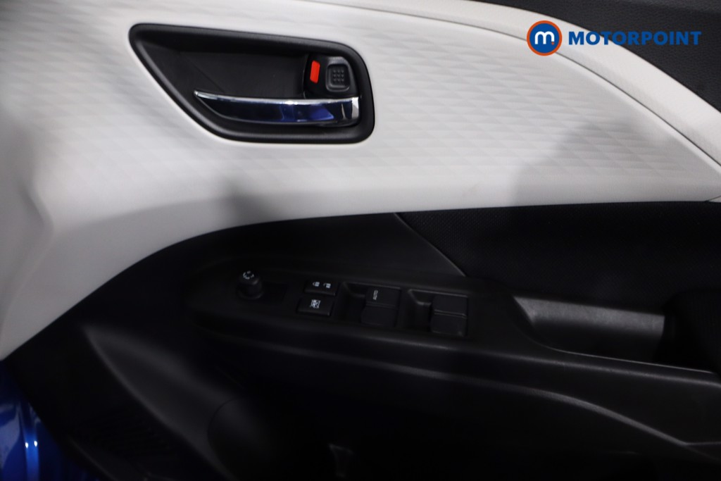 Suzuki Swift Motion Manual Petrol Hatchback - Stock Number (1592328) - 23rd supplementary image