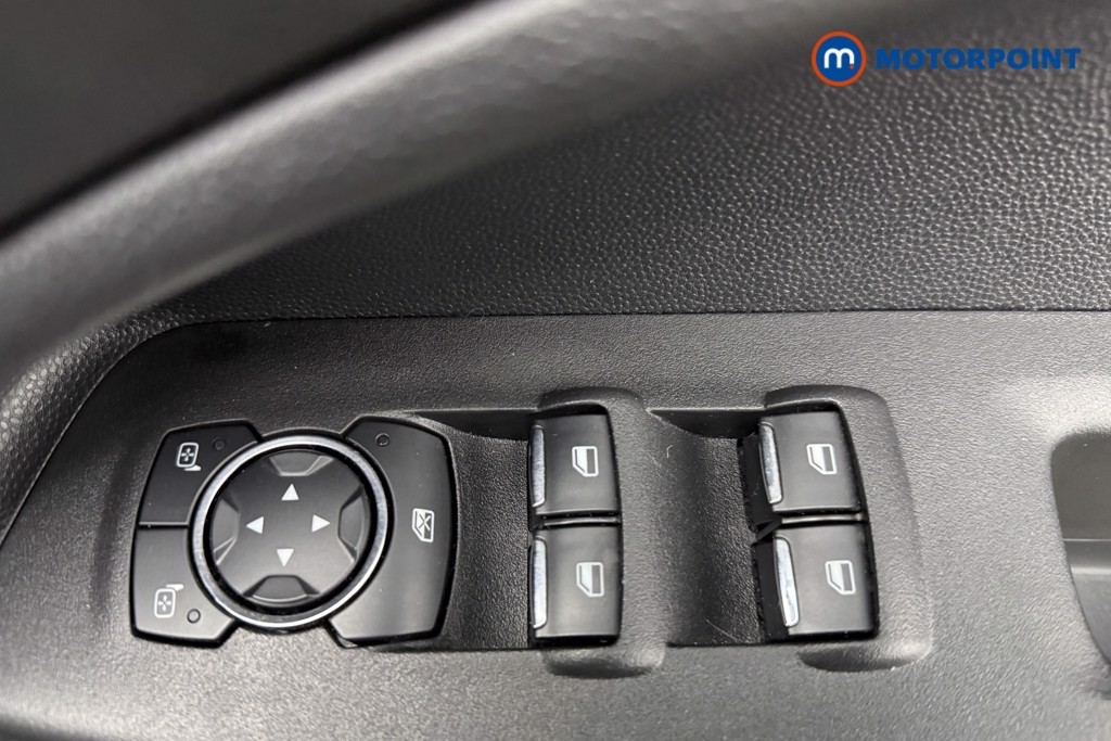Ford Ecosport Titanium Manual Petrol SUV - Stock Number (1592420) - 17th supplementary image