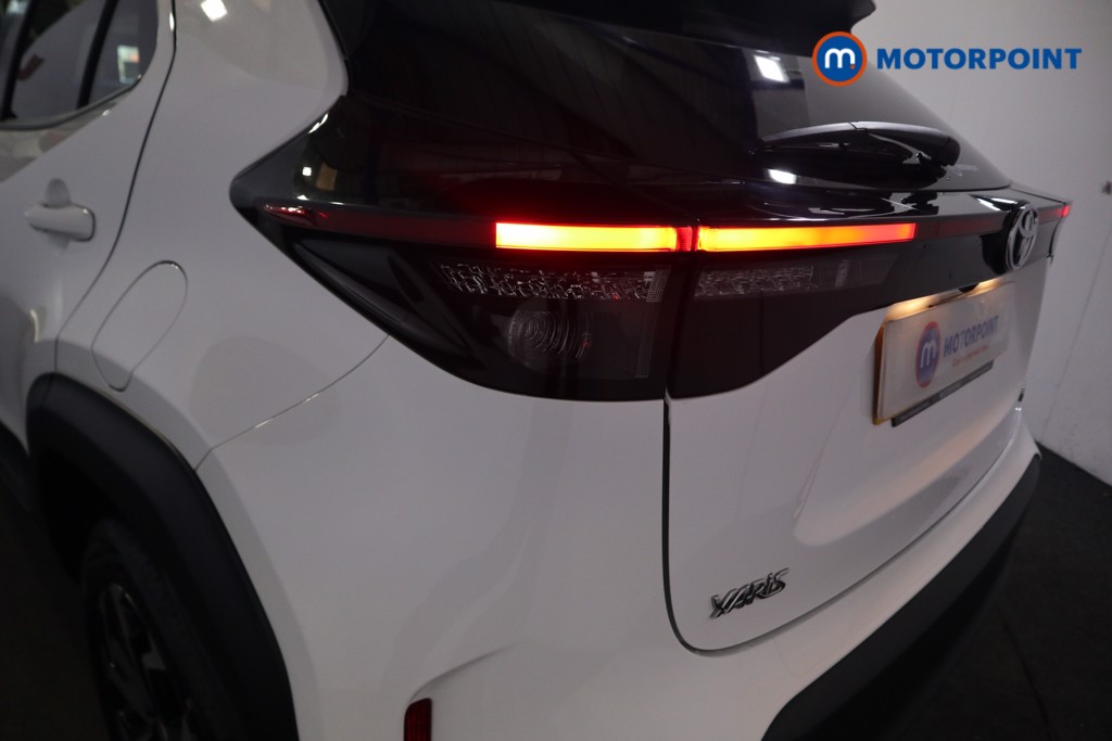 Toyota Yaris Cross Design Automatic Petrol-Electric Hybrid Estate - Stock Number (1592460) - 14th supplementary image