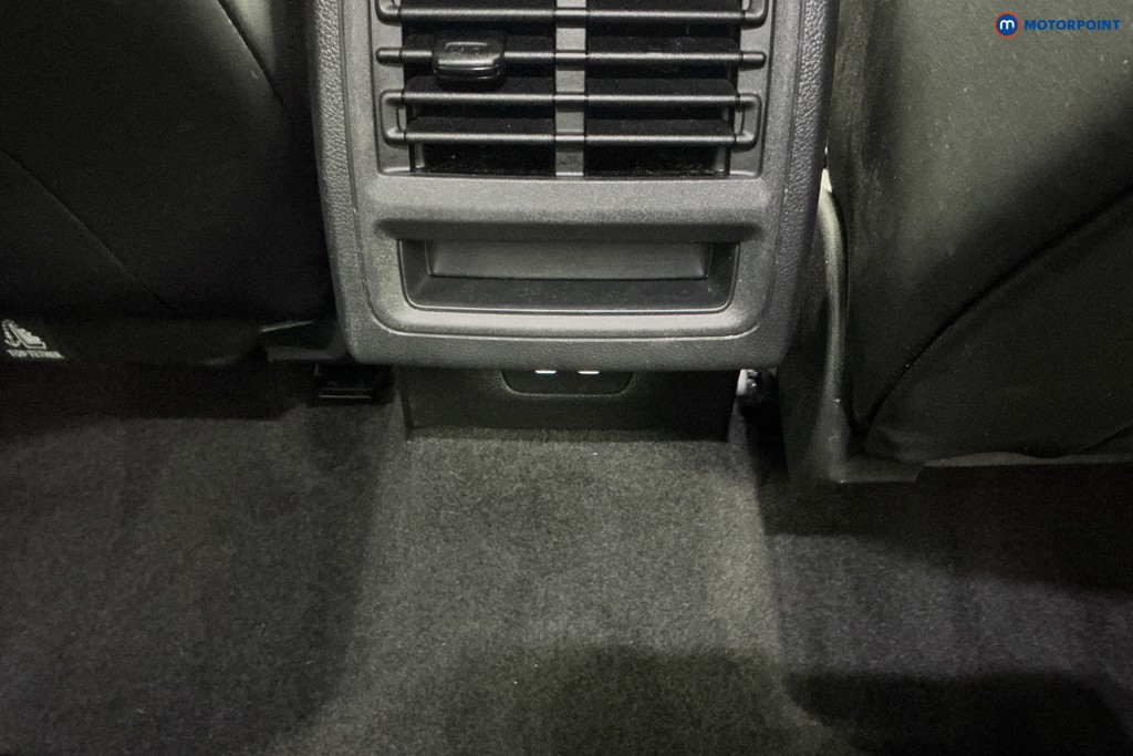 Volkswagen Golf R-Line Manual Petrol Hatchback - Stock Number (1593241) - 9th supplementary image