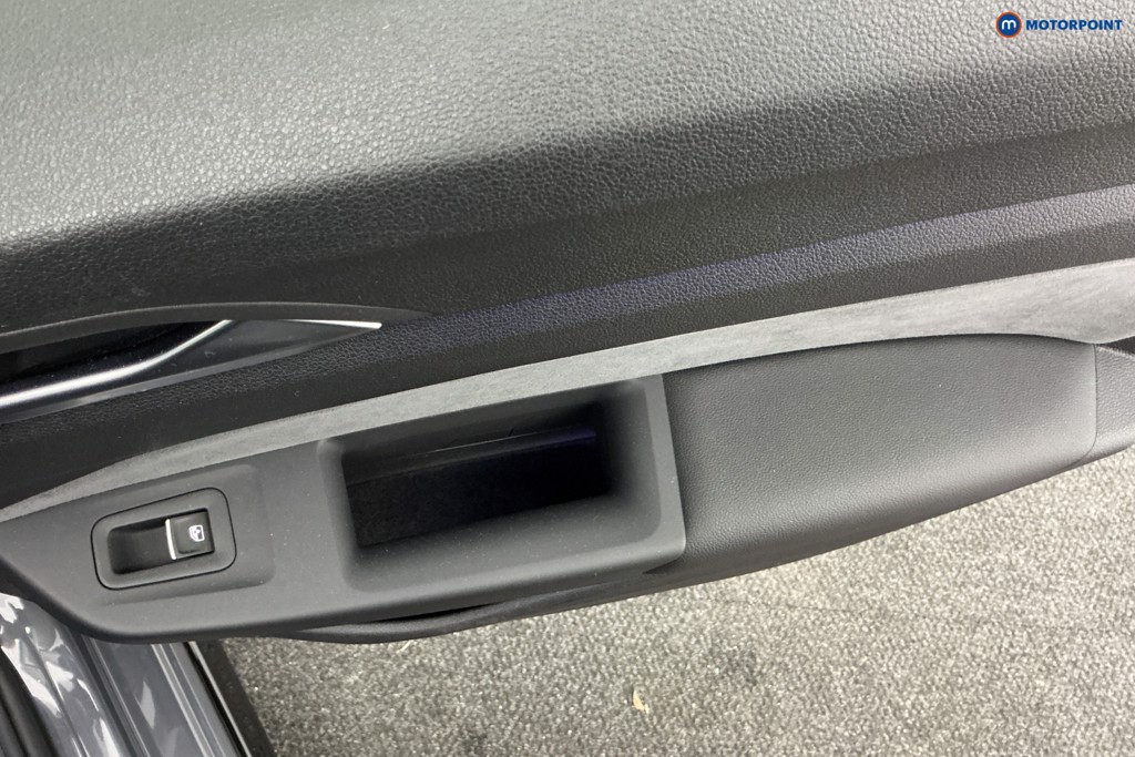 Volkswagen Golf R-Line Manual Petrol Hatchback - Stock Number (1593241) - 23rd supplementary image