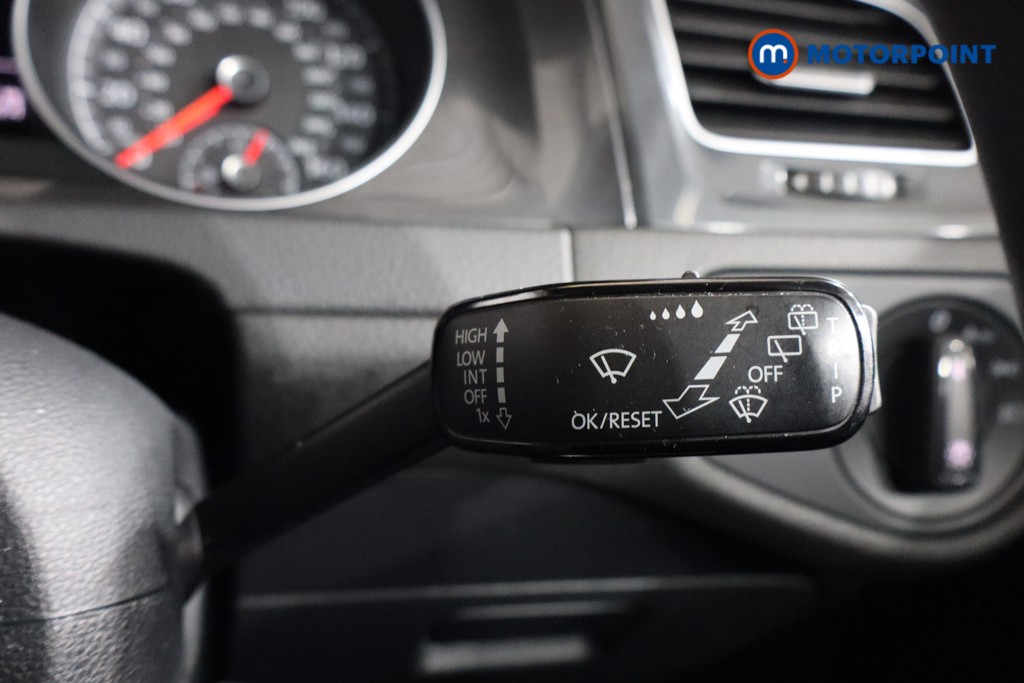 Volkswagen Golf S Manual Diesel Hatchback - Stock Number (1593370) - 3rd supplementary image
