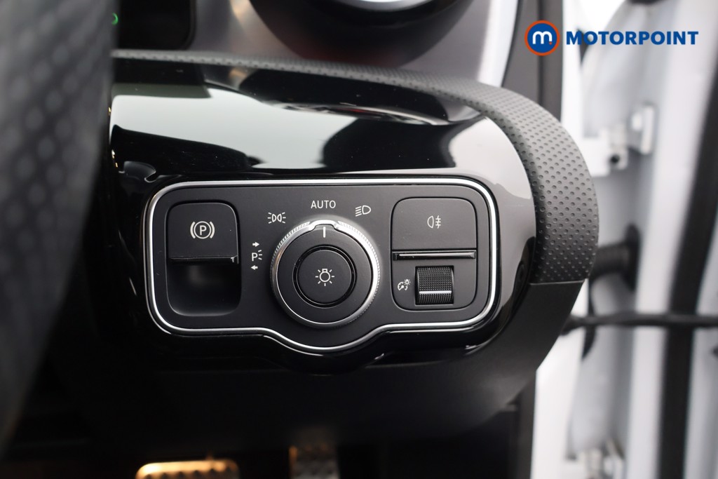 Mercedes-Benz A Class Amg Line Premium Edition Automatic Diesel Hatchback - Stock Number (1593726) - 9th supplementary image