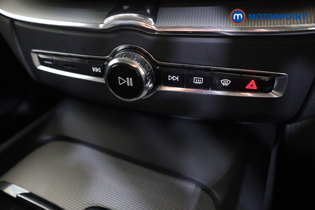 Volvo Xc60 Plus Automatic Diesel SUV - Stock Number (1594472) - 7th supplementary image