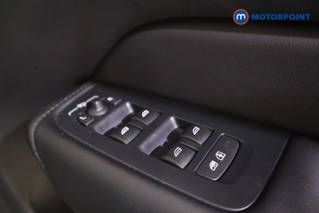 Volvo Xc60 Plus Automatic Diesel SUV - Stock Number (1594472) - 12th supplementary image