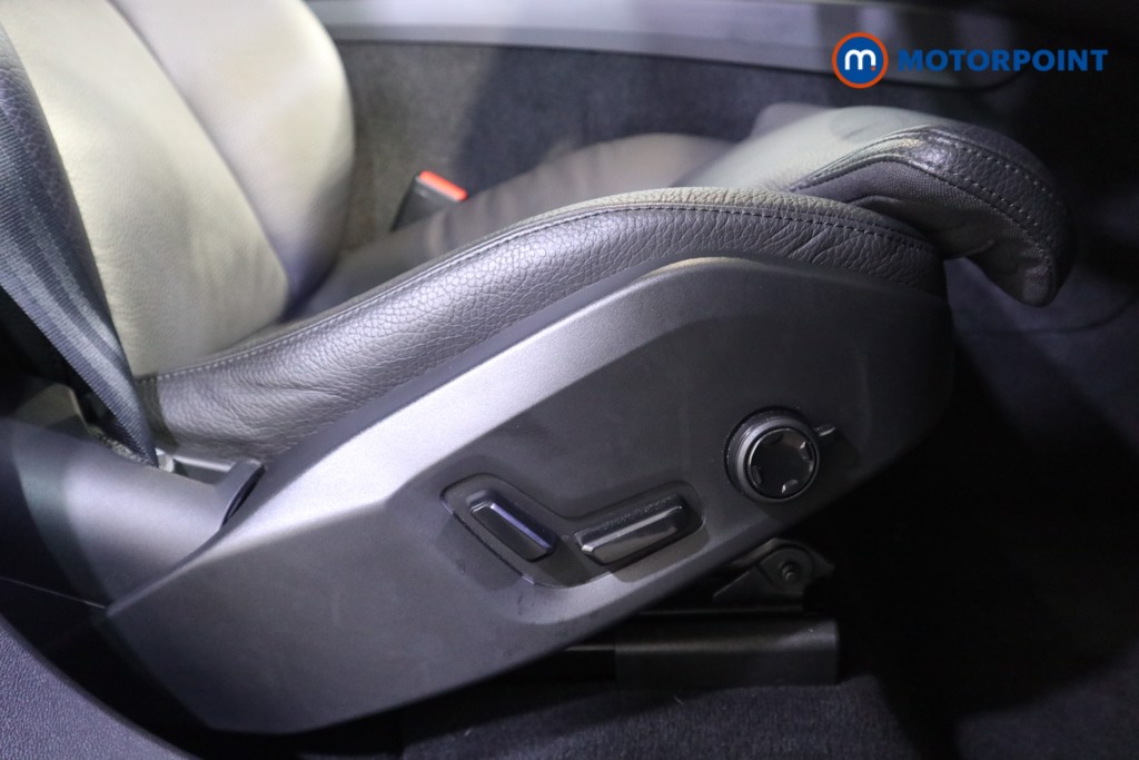 Volvo Xc60 Plus Automatic Diesel SUV - Stock Number (1594472) - 14th supplementary image