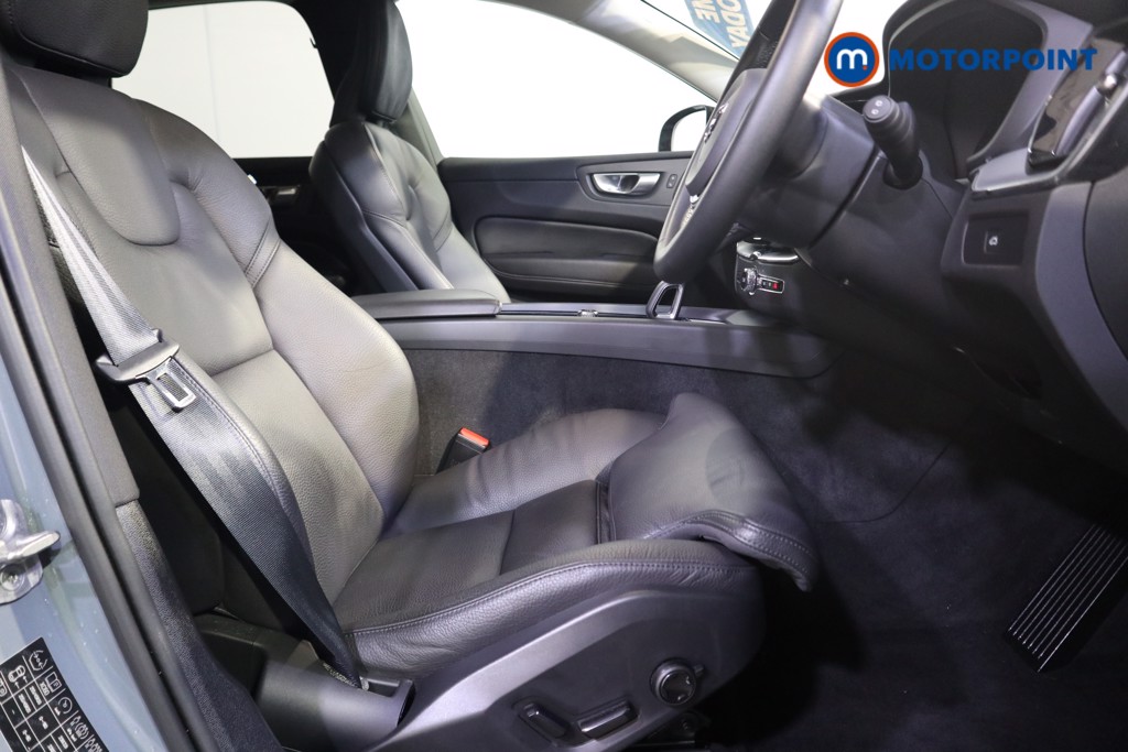 Volvo Xc60 Plus Automatic Diesel SUV - Stock Number (1594472) - 15th supplementary image