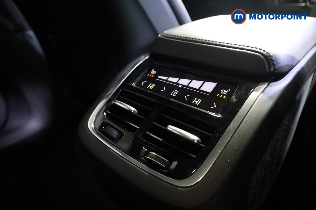 Volvo Xc60 Plus Automatic Diesel SUV - Stock Number (1594472) - 18th supplementary image