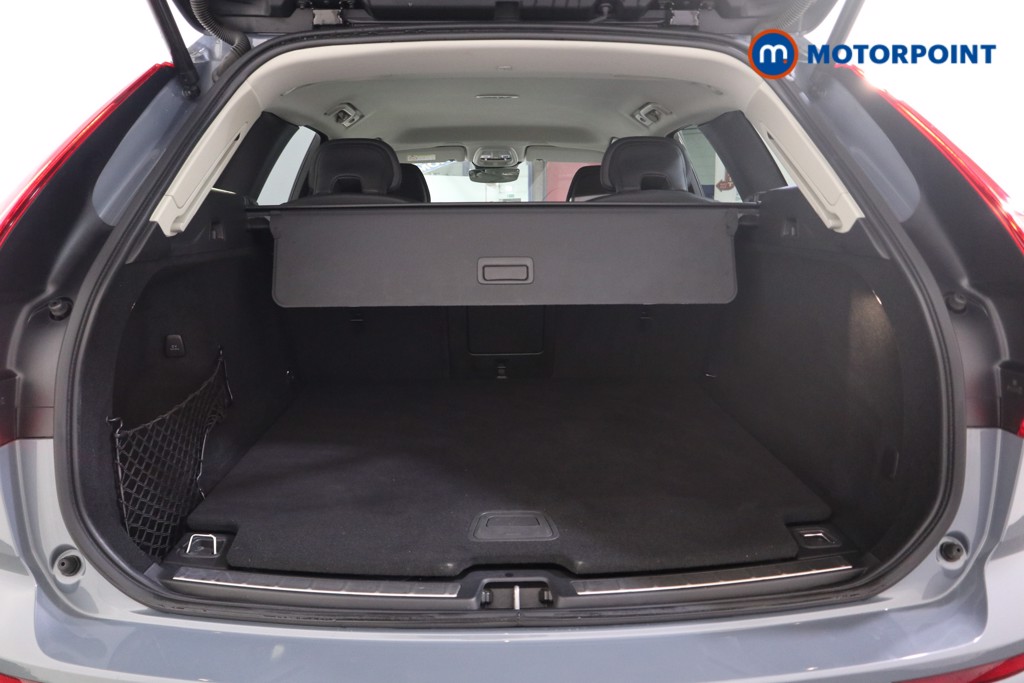Volvo Xc60 Plus Automatic Diesel SUV - Stock Number (1594472) - 20th supplementary image