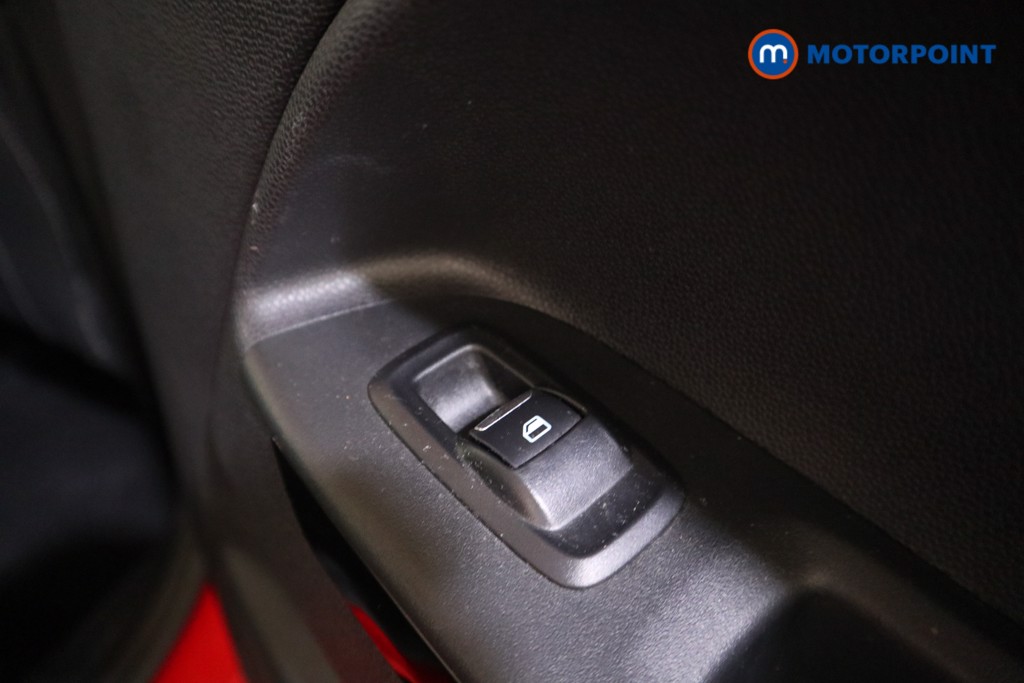 Ford Ecosport Titanium Manual Petrol SUV - Stock Number (1594606) - 19th supplementary image