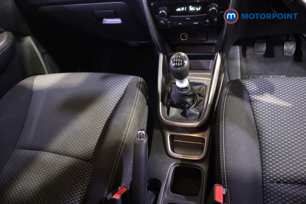 Suzuki Vitara Sz-T Manual Petrol SUV - Stock Number (1595221) - 6th supplementary image