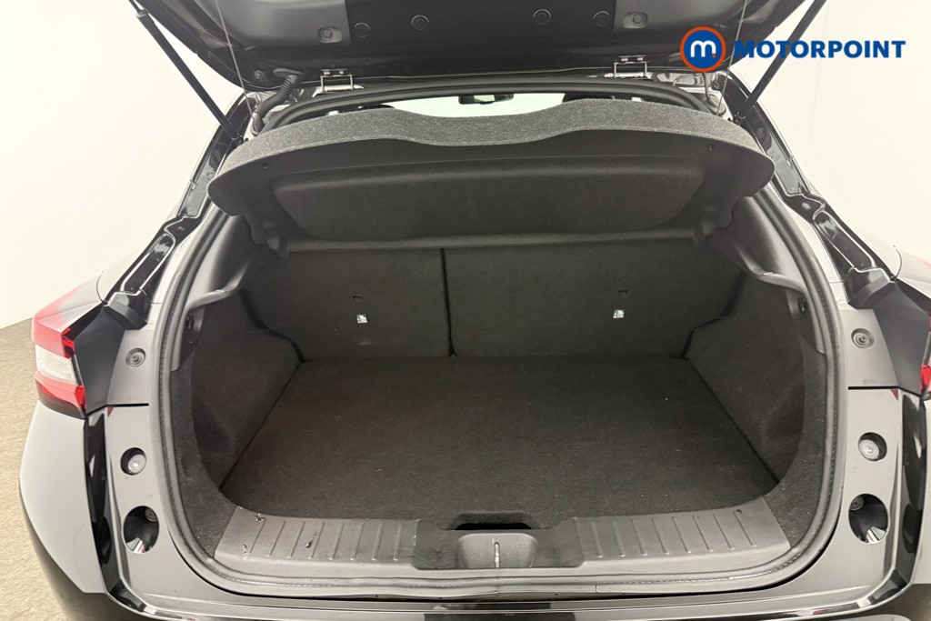 Nissan Juke Tekna Manual Petrol SUV - Stock Number (1595469) - 7th supplementary image