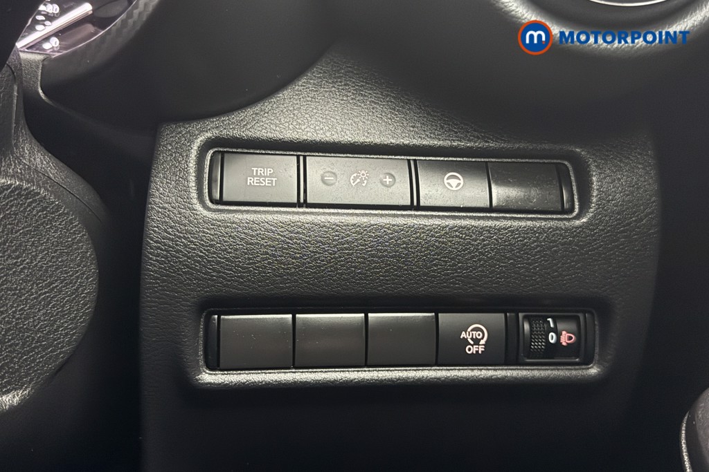 Nissan Juke Tekna Manual Petrol SUV - Stock Number (1595469) - 26th supplementary image