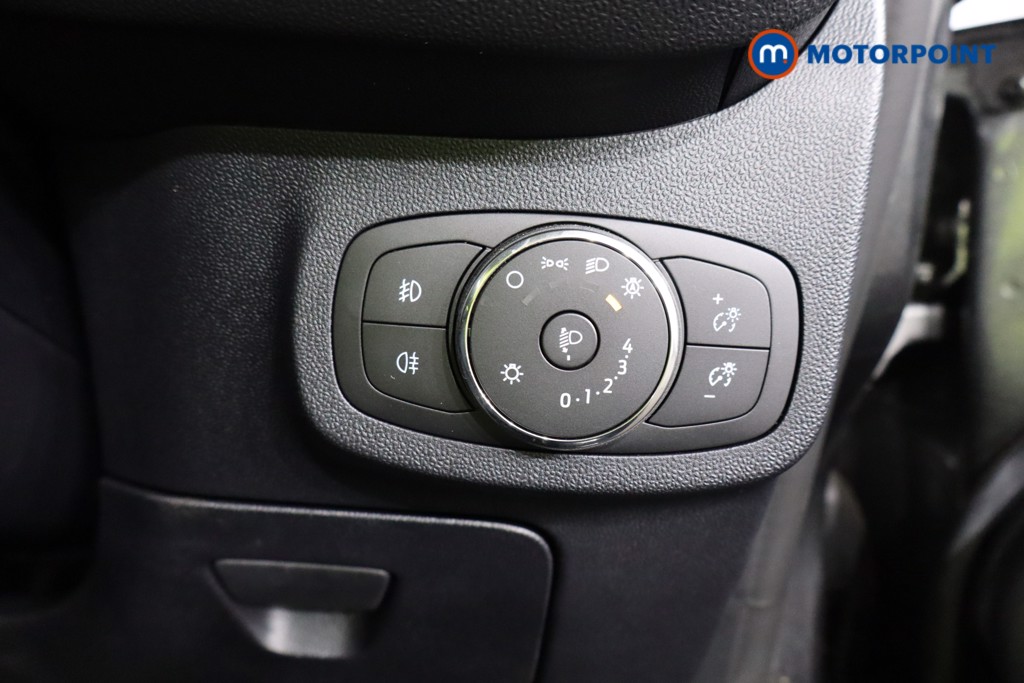 Ford Fiesta Titanium Automatic Petrol Hatchback - Stock Number (1595567) - 7th supplementary image