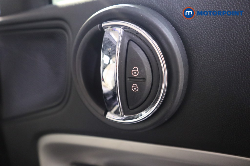 Mini Countryman Cooper Exclusive Automatic Petrol SUV - Stock Number (1595768) - 13th supplementary image