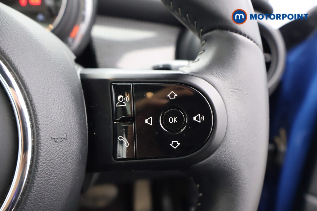 Mini Hatchback Cooper Exclusive Automatic Petrol Hatchback - Stock Number (1595805) - 3rd supplementary image
