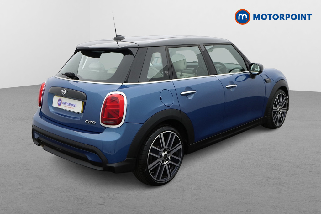 Mini Hatchback Cooper Exclusive Automatic Petrol Hatchback - Stock Number (1595805) - Drivers side rear corner