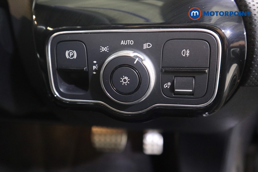 Mercedes-Benz A Class Amg Line Executive Edition Automatic Petrol Saloon - Stock Number (1596276) - 10th supplementary image