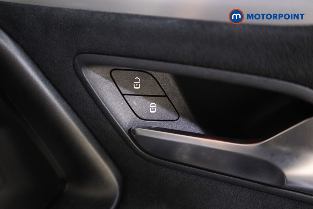 Mercedes-Benz A Class Amg Line Executive Edition Automatic Petrol Saloon - Stock Number (1596276) - 13th supplementary image