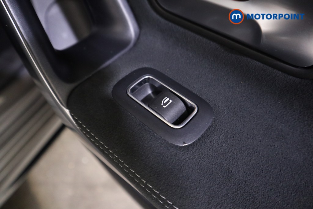 Mercedes-Benz A Class Amg Line Executive Edition Automatic Petrol Saloon - Stock Number (1596276) - 19th supplementary image