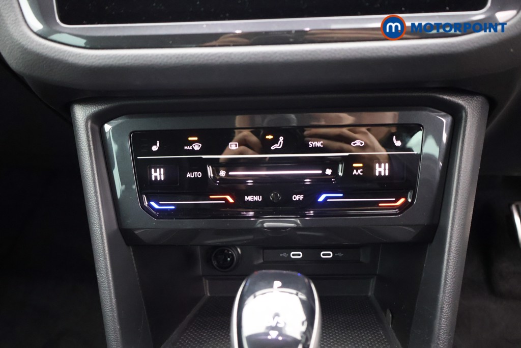 Volkswagen Tiguan R-Line Automatic Petrol SUV - Stock Number (1597025) - 6th supplementary image