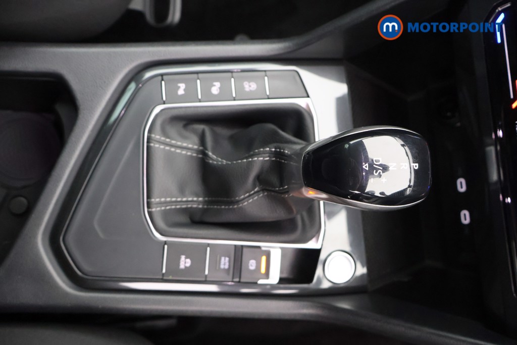 Volkswagen Tiguan R-Line Automatic Petrol SUV - Stock Number (1597025) - 7th supplementary image