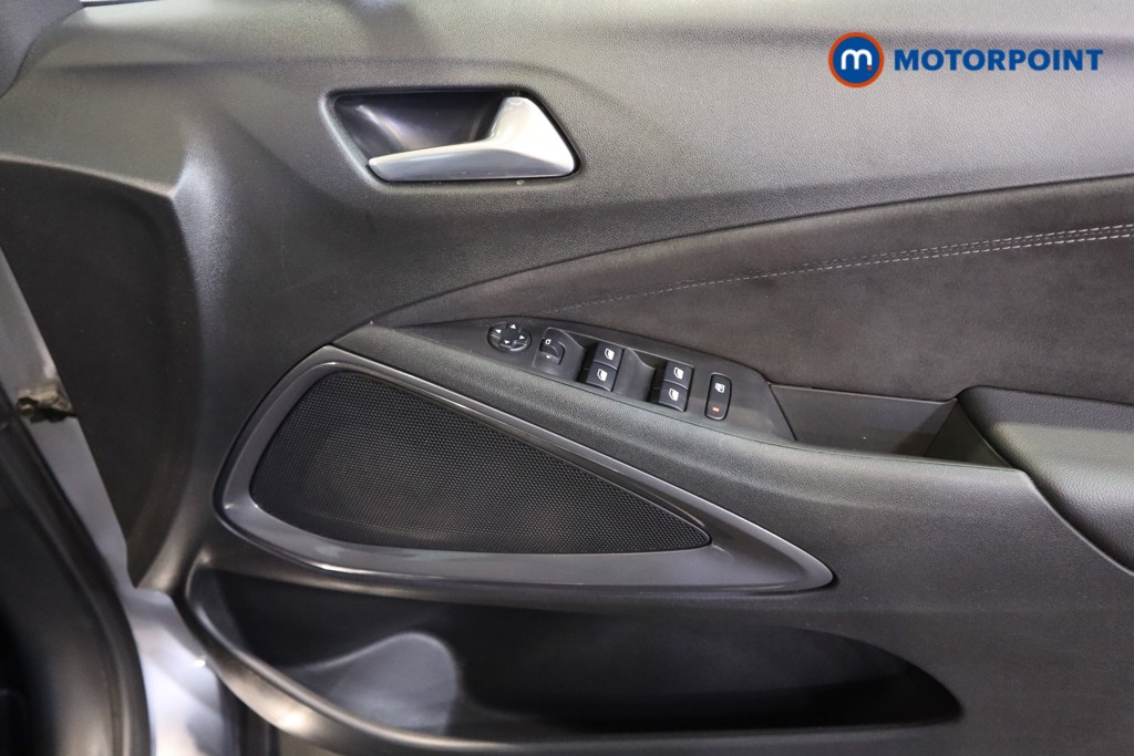 Vauxhall Crossland Ultimate Manual Petrol SUV - Stock Number (1597469) - 10th supplementary image