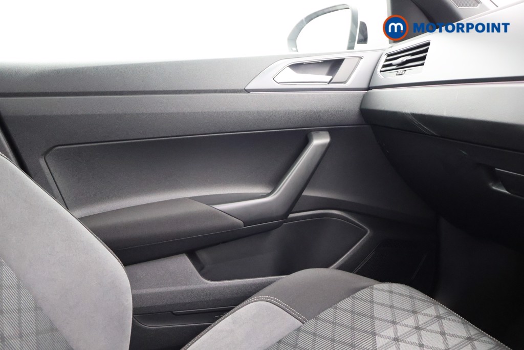 Volkswagen Taigo R-Line Automatic Petrol SUV - Stock Number (1597677) - 9th supplementary image