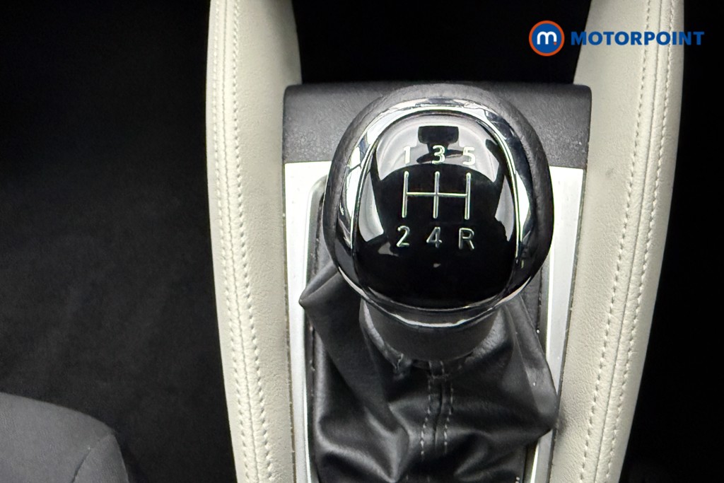 Nissan Micra Acenta Manual Petrol Hatchback - Stock Number (1597702) - 19th supplementary image