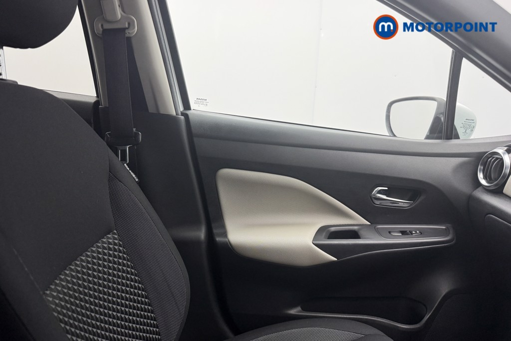 Nissan Micra Acenta Manual Petrol Hatchback - Stock Number (1597702) - 23rd supplementary image