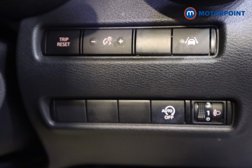 Nissan Juke N-Connecta Automatic Petrol SUV - Stock Number (1597723) - 13th supplementary image