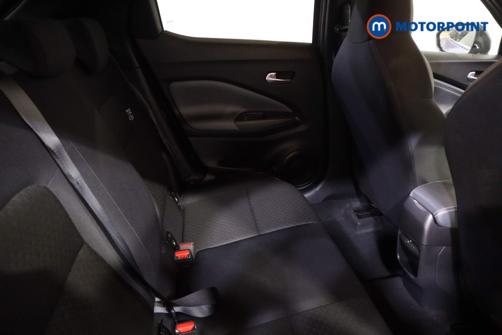 Nissan Juke N-Connecta Automatic Petrol SUV - Stock Number (1597723) - 19th supplementary image