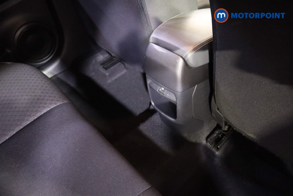 Nissan Juke N-Connecta Automatic Petrol SUV - Stock Number (1597723) - 20th supplementary image