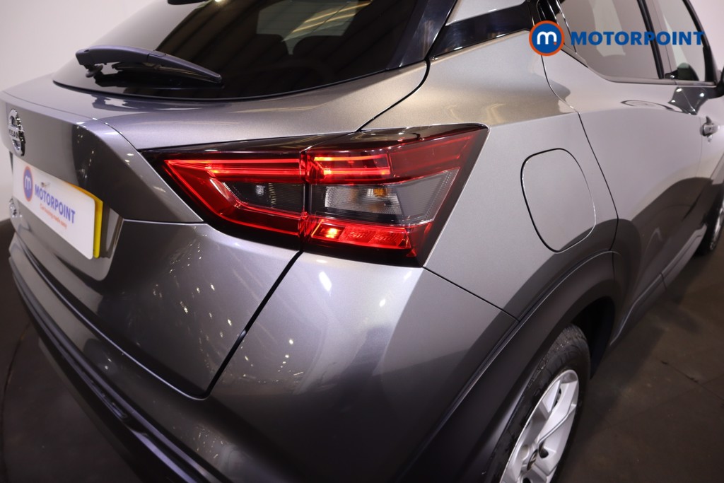 Nissan Juke N-Connecta Automatic Petrol SUV - Stock Number (1597723) - 27th supplementary image