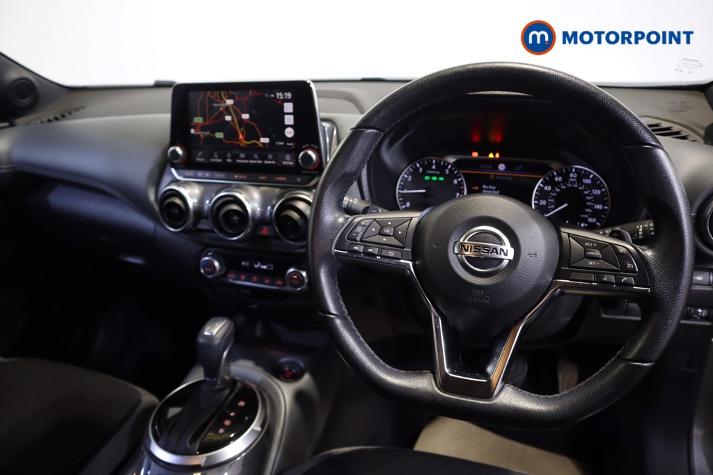 Nissan Juke N-Connecta Automatic Petrol SUV - Stock Number (1597723) - 1st supplementary image