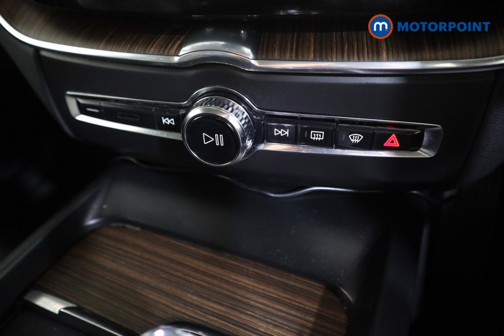 Volvo Xc60 Ultimate Automatic Petrol Plug-In Hybrid SUV - Stock Number (1597741) - 7th supplementary image