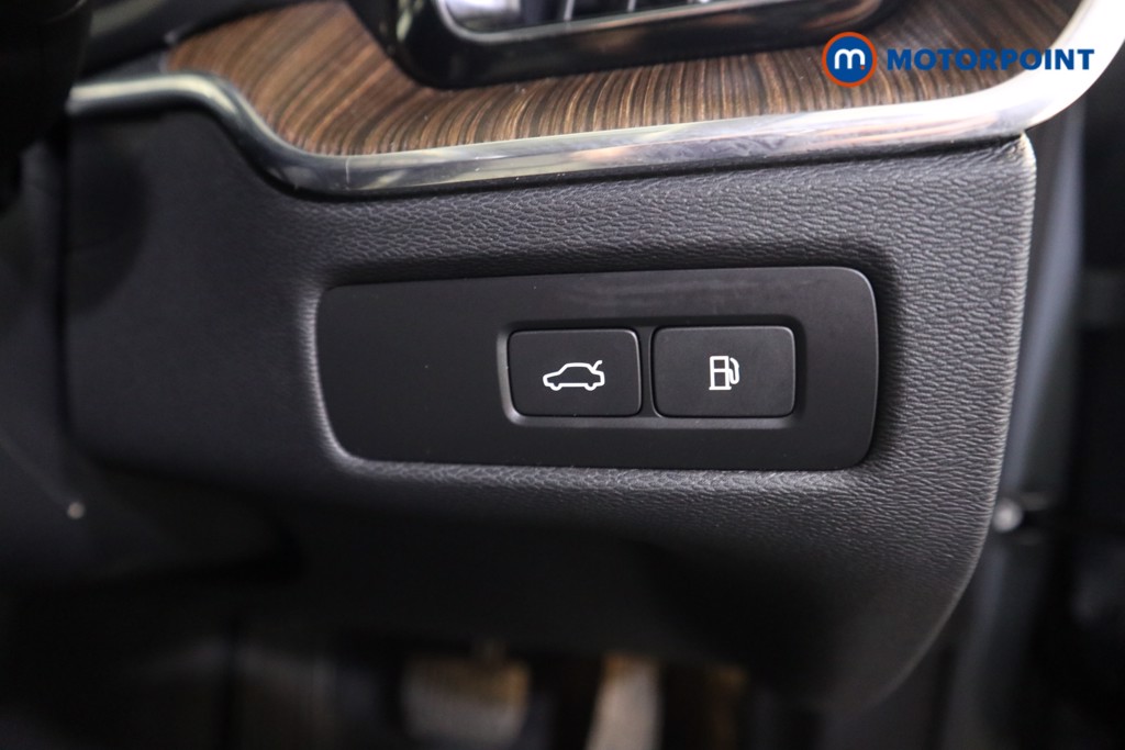 Volvo Xc60 Ultimate Automatic Petrol Plug-In Hybrid SUV - Stock Number (1597741) - 10th supplementary image