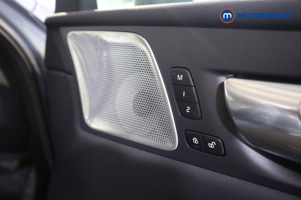 Volvo Xc60 Ultimate Automatic Petrol Plug-In Hybrid SUV - Stock Number (1597741) - 11th supplementary image